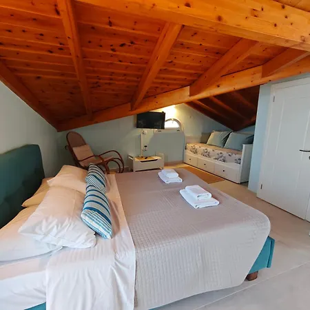 Nereides Apartment Agios Gordios (Corfu)