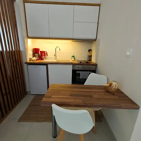 Nereides Agios Gordios (Corfu)