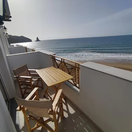 アパート Nereides